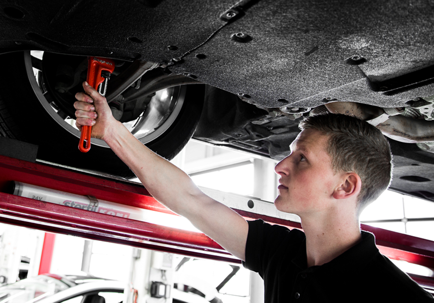 Laat uw auto winterklaar maken | MAK Auto & Techniek Laat uw auto winterklaar maken | MAK Auto & Techniek