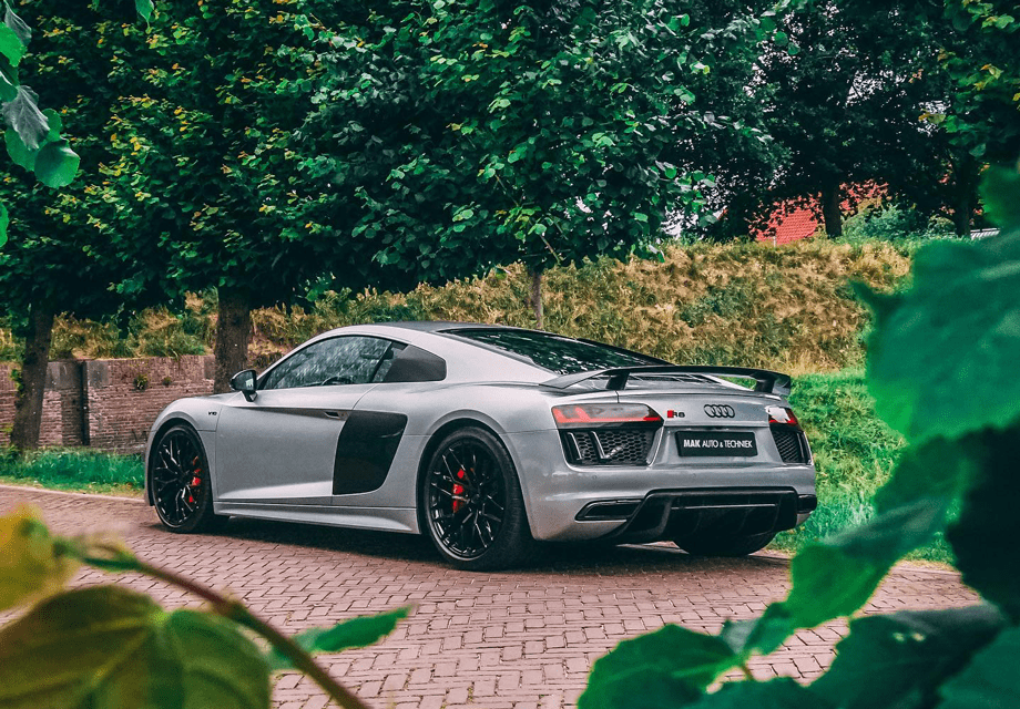 Video: Sem Meijer test Audi R8 V10 plus