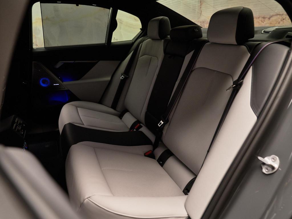 BMW M5 Limousine V8 M Hybrid | BMW occasion BMW M5 Limousine V8 M Hybrid | BMW occasion