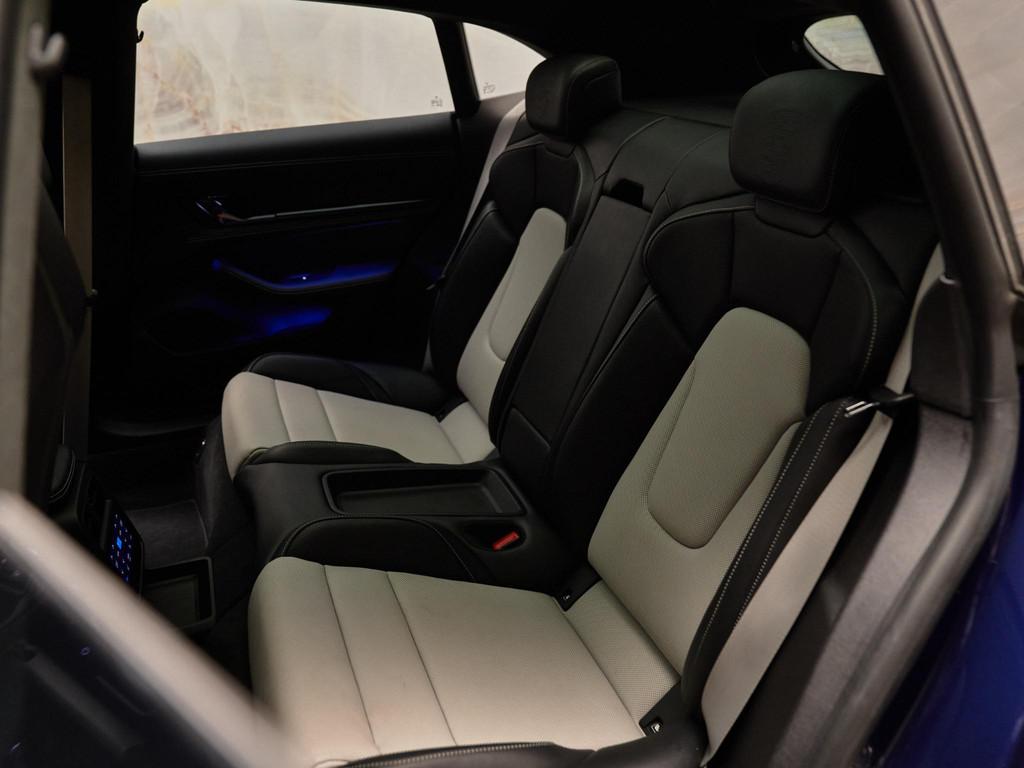 Porsche Taycan Sport Turismo  | Porsche occasion Porsche Taycan Sport Turismo  | Porsche occasion