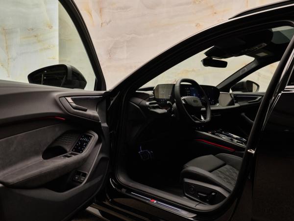 Audi A5 Avant E-Hybrid Quattro S Edition Competition | Audi occasion