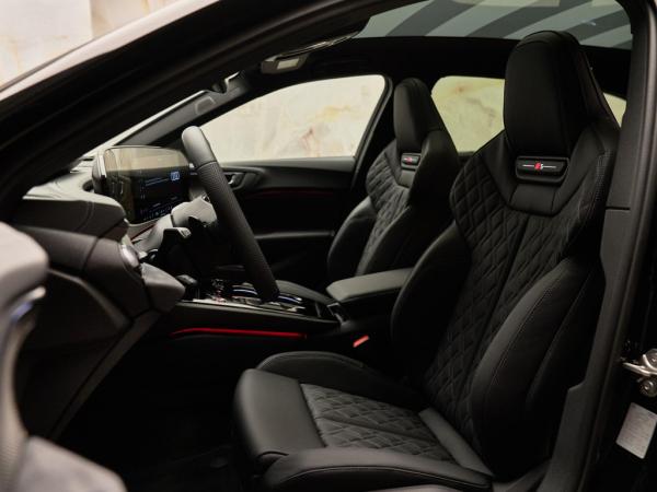 Audi A5 Avant E-Hybrid Quattro S Edition Competition occasion | MAK Auto & Techniek Audi A5 Avant E-Hybrid Quattro S Edition Competition occasion | MAK Auto & Techniek