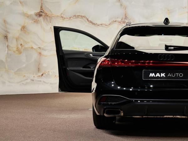 Audi A5 Avant E-Hybrid Quattro S Edition Competition | Audi occasion