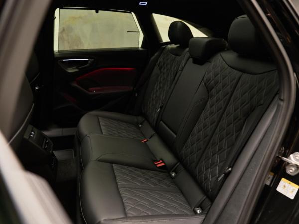 Audi A5 Avant E-Hybrid Quattro S Edition Competition | Audi occasion