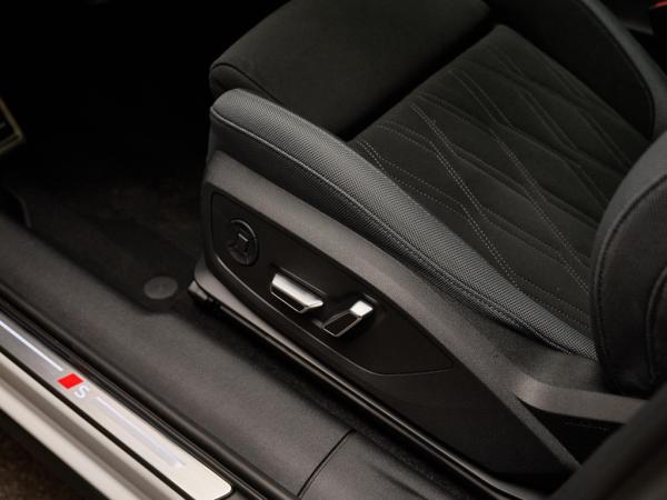 Audi Q3 E-Hybrid S Edition | Audi occasion Audi Q3 E-Hybrid S Edition | Audi occasion