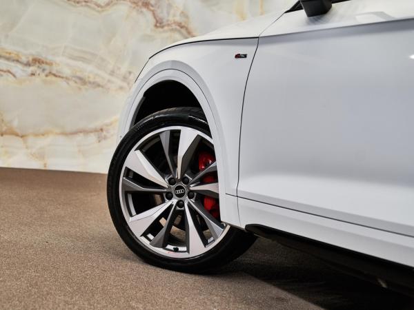 Audi Q5 55 TFSI e S Edition Competition | Audi occasion