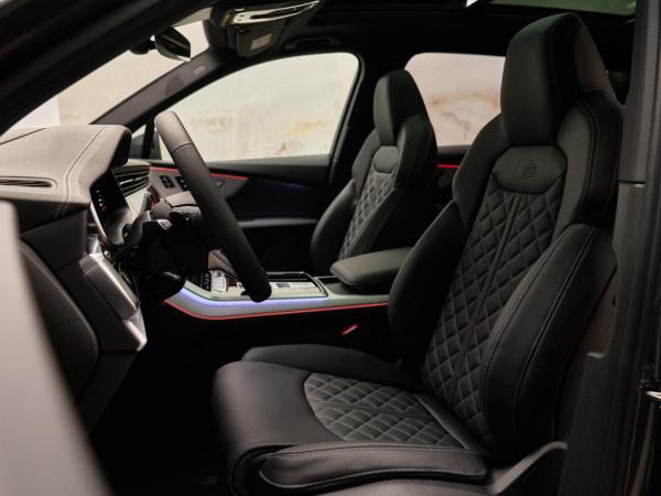 Audi Q7 60 TFSI e Quattro Pro Line S Competition occasion | MAK Auto & Techniek Audi Q7 60 TFSI e Quattro Pro Line S Competition occasion | MAK Auto & Techniek