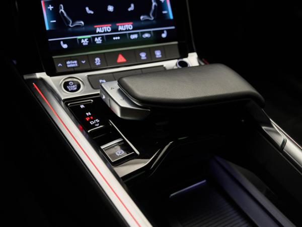 Audi Q8 e-tron 55 Quattro S Edition | Audi occasion