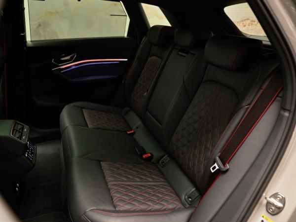 Audi SQ8 e-tron Quattro | Audi occasion Audi SQ8 e-tron Quattro | Audi occasion