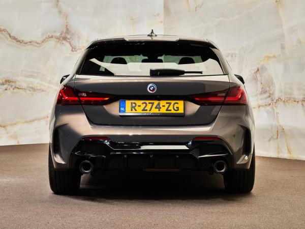 BMW 1-serie 118i M Sport Pro | BMW occasion BMW 1-serie 118i M Sport Pro | BMW occasion