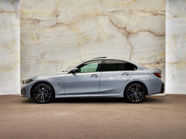 BMW 3-serie Limousine 330e xDrive M Sport Pro | BMW occasion