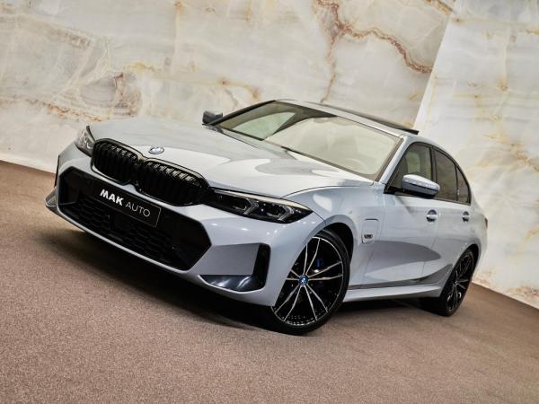 BMW 3-serie Limousine 330e xDrive M Sport Pro | BMW occasion