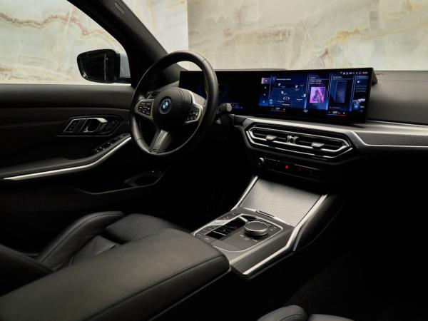 BMW 3-serie Limousine 330e xDrive M Sport Pro | BMW occasion