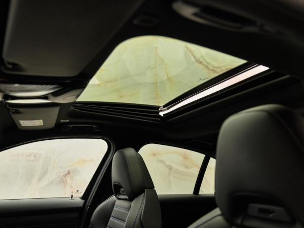 BMW 3-serie Limousine 330e xDrive M Sport Pro | BMW occasion