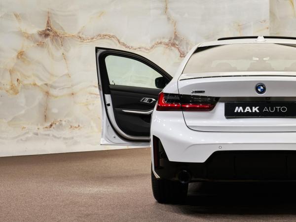 BMW 3-serie Limousine 330e xDrive M Sport Pro | BMW occasion