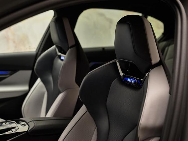 BMW M5 Limousine V8 M Hybrid | BMW occasion BMW M5 Limousine V8 M Hybrid | BMW occasion