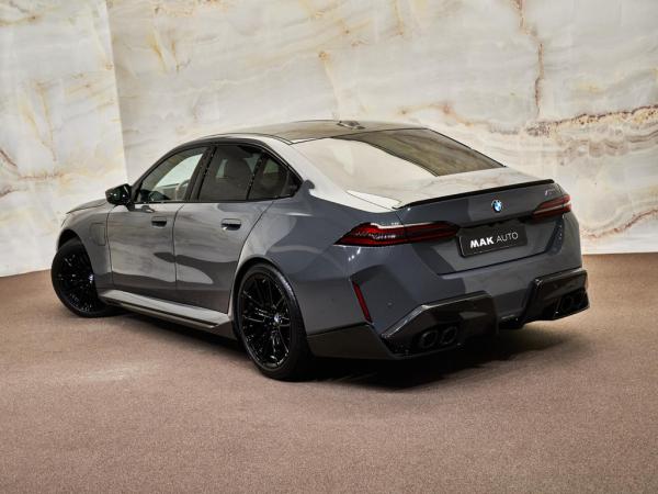 BMW M5 Limousine V8 M Hybrid | BMW occasion BMW M5 Limousine V8 M Hybrid | BMW occasion