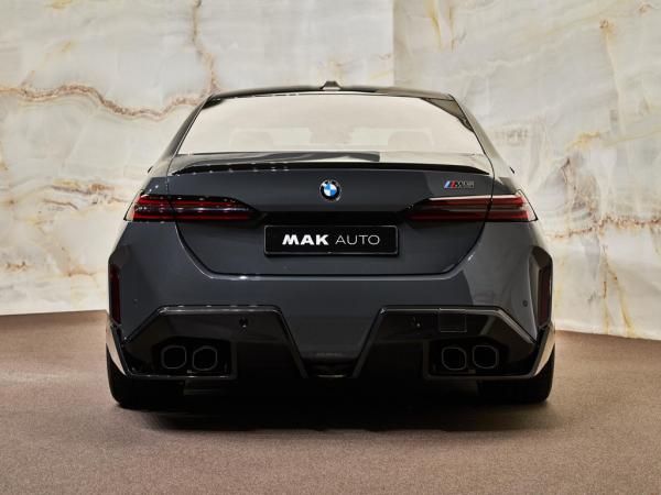 BMW M5 Limousine V8 M Hybrid | BMW occasion BMW M5 Limousine V8 M Hybrid | BMW occasion