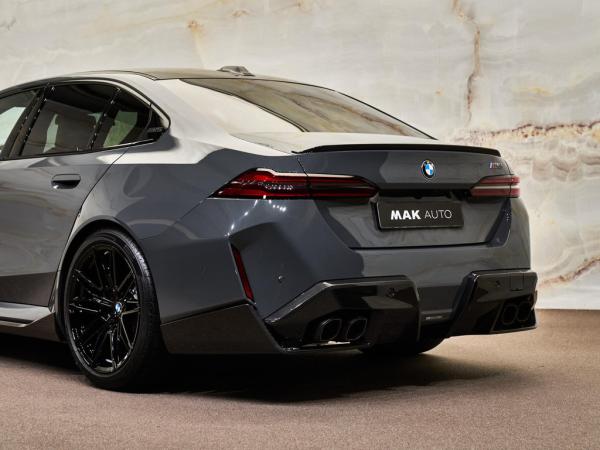 BMW M5 Limousine V8 M Hybrid | BMW occasion BMW M5 Limousine V8 M Hybrid | BMW occasion