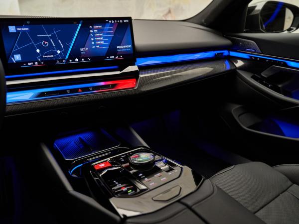 BMW M5 Limousine V8 M Hybrid | BMW occasion BMW M5 Limousine V8 M Hybrid | BMW occasion