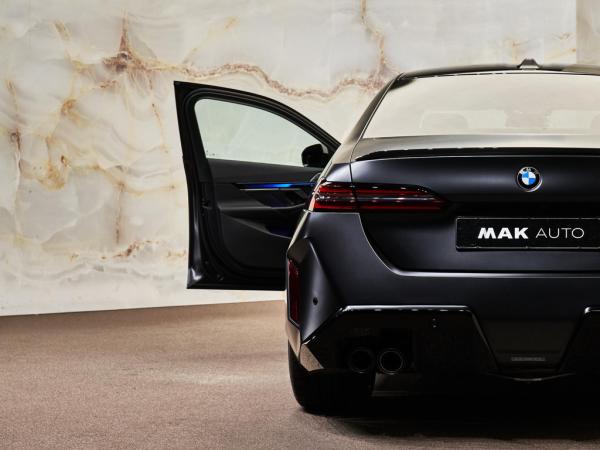 BMW M5 Limousine V8 M Hybrid | BMW occasion BMW M5 Limousine V8 M Hybrid | BMW occasion