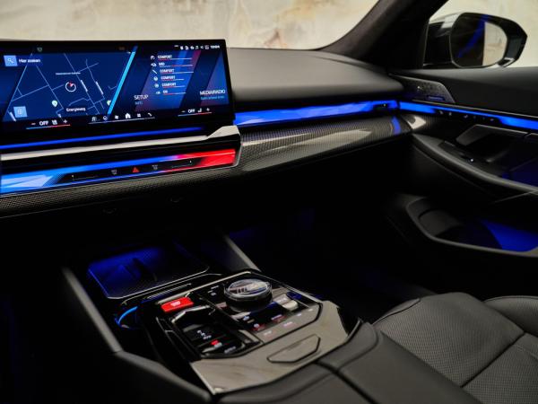 BMW M5 Touring V8 M Hybrid | BMW occasion BMW M5 Touring V8 M Hybrid | BMW occasion