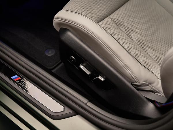 BMW M5 Touring V8 M Hybrid | BMW occasion BMW M5 Touring V8 M Hybrid | BMW occasion