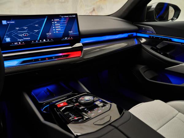 BMW M5 Touring V8 M Hybrid | BMW occasion BMW M5 Touring V8 M Hybrid | BMW occasion