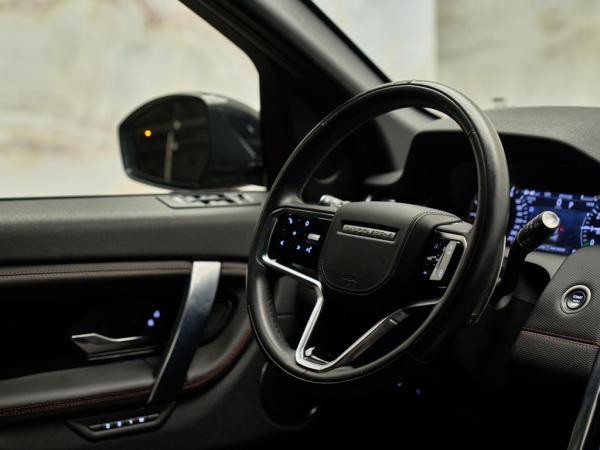 Land Rover Discovery Sport P300e R-Dynamic SE | Land Rover occasion