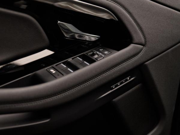 Land Rover Range Rover Evoque P300e AWD R-Dynamic SE | Land Rover occasion Land Rover Range Rover Evoque P300e AWD R-Dynamic SE | Land Rover occasion