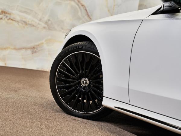 Mercedes E-Klasse Estate 300 e AMG Line | Mercedes occasion