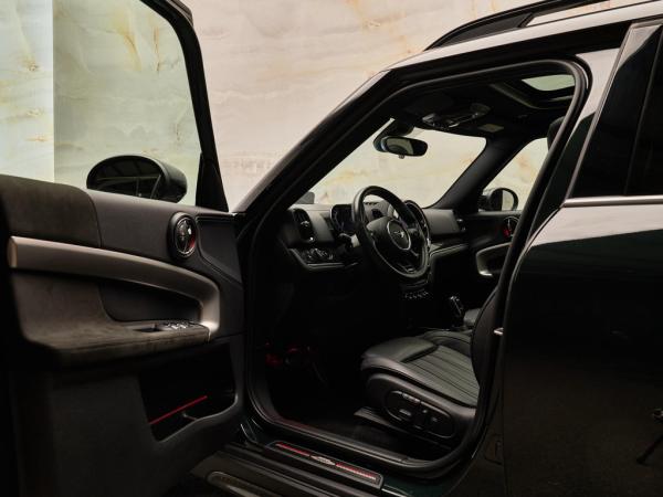 MINI Countryman 2.0 JCW ALL4 John Cooper Works occasion | MAK Auto & Techniek MINI Countryman 2.0 JCW ALL4 John Cooper Works occasion | MAK Auto & Techniek