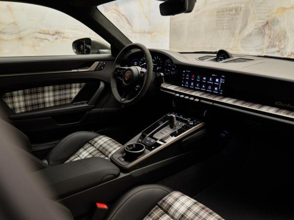 Porsche 911 Coupé 3.8 Turbo 50 Years | Porsche occasion Porsche 911 Coupé 3.8 Turbo 50 Years | Porsche occasion