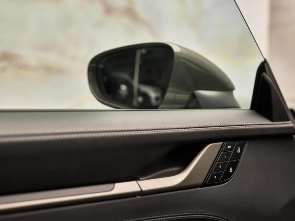 Porsche 911 Coupé 3.8 Turbo 50 Years | Porsche occasion Porsche 911 Coupé 3.8 Turbo 50 Years | Porsche occasion