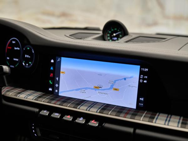 Porsche 911 Coupé 3.8 Turbo 50 Years | Porsche occasion Porsche 911 Coupé 3.8 Turbo 50 Years | Porsche occasion