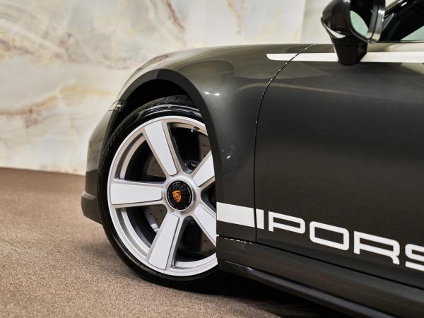 Porsche 911 Coupé 3.8 Turbo 50 Years | Porsche occasion Porsche 911 Coupé 3.8 Turbo 50 Years | Porsche occasion