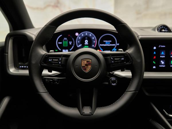 Porsche Cayenne 3.0 E-Hybrid | Porsche occasion Porsche Cayenne 3.0 E-Hybrid | Porsche occasion