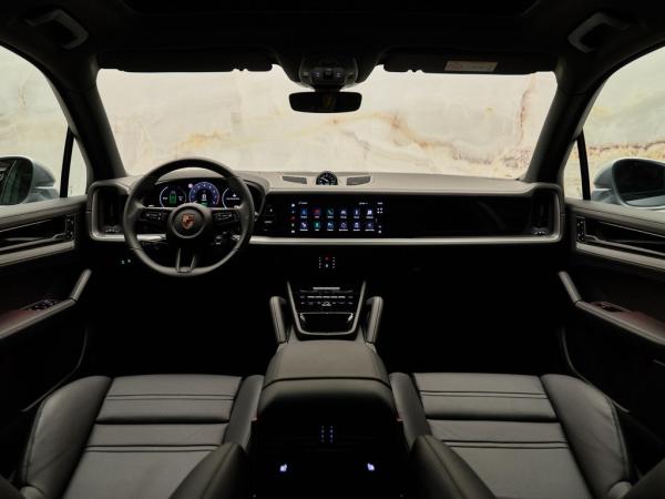 Porsche Cayenne 3.0 E-Hybrid | Porsche occasion Porsche Cayenne 3.0 E-Hybrid | Porsche occasion