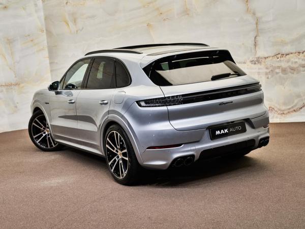 Porsche Cayenne 3.0 E-Hybrid | Porsche occasion Porsche Cayenne 3.0 E-Hybrid | Porsche occasion