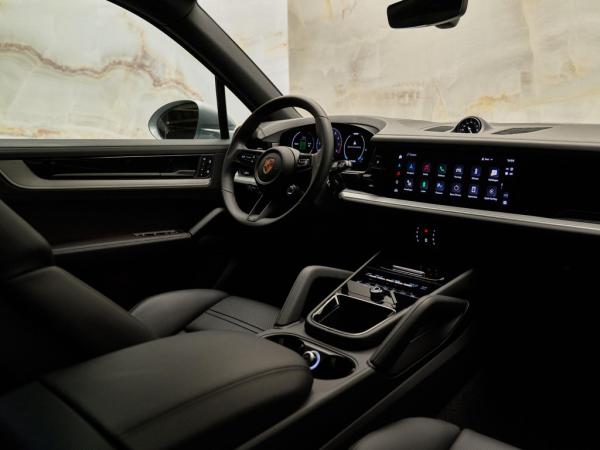 Porsche Cayenne 3.0 E-Hybrid | Porsche occasion Porsche Cayenne 3.0 E-Hybrid | Porsche occasion