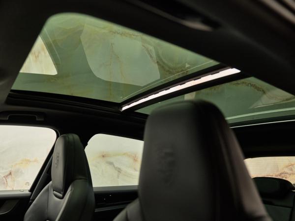 Porsche Cayenne 3.0 E-Hybrid | Porsche occasion Porsche Cayenne 3.0 E-Hybrid | Porsche occasion