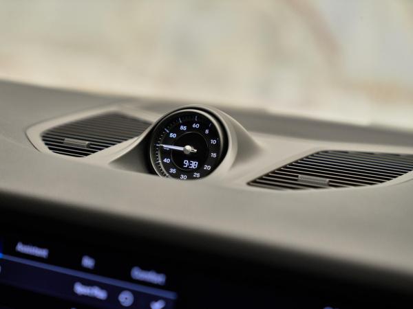 Porsche Cayenne 3.0 E-Hybrid | Porsche occasion Porsche Cayenne 3.0 E-Hybrid | Porsche occasion