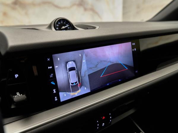 Porsche Cayenne 3.0 E-Hybrid | Porsche occasion Porsche Cayenne 3.0 E-Hybrid | Porsche occasion