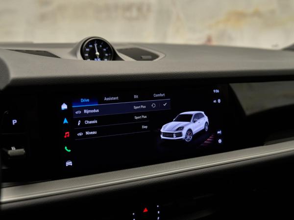 Porsche Cayenne 3.0 E-Hybrid | Porsche occasion Porsche Cayenne 3.0 E-Hybrid | Porsche occasion