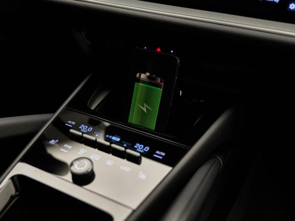 Porsche Cayenne 3.0 E-Hybrid | Porsche occasion Porsche Cayenne 3.0 E-Hybrid | Porsche occasion