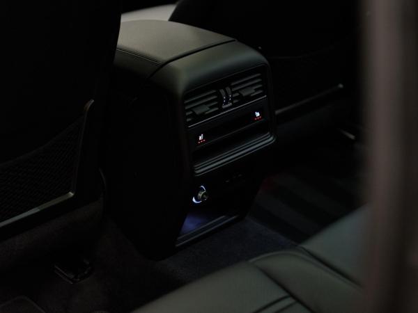 Porsche Cayenne 3.0 E-Hybrid | Porsche occasion Porsche Cayenne 3.0 E-Hybrid | Porsche occasion