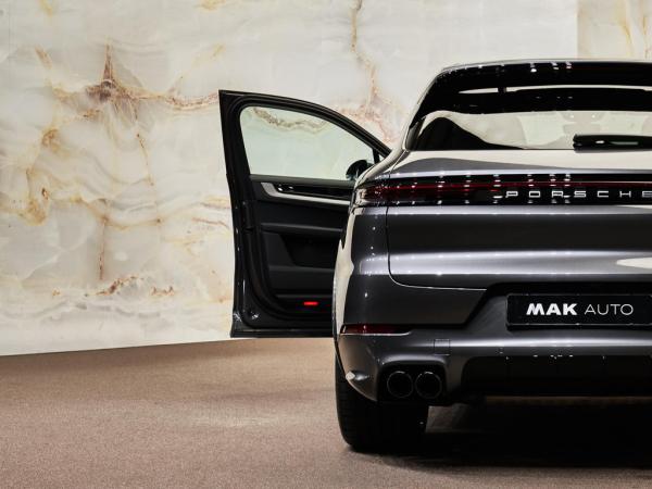 Porsche Cayenne 3.0 E-Hybrid | Porsche occasion Porsche Cayenne 3.0 E-Hybrid | Porsche occasion