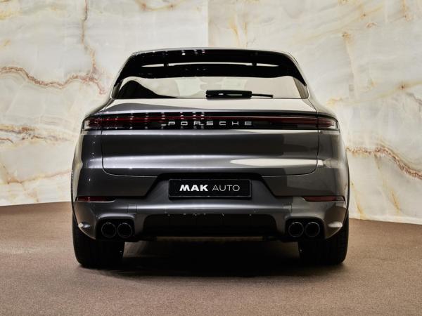 Porsche Cayenne 3.0 E-Hybrid | Porsche occasion Porsche Cayenne 3.0 E-Hybrid | Porsche occasion