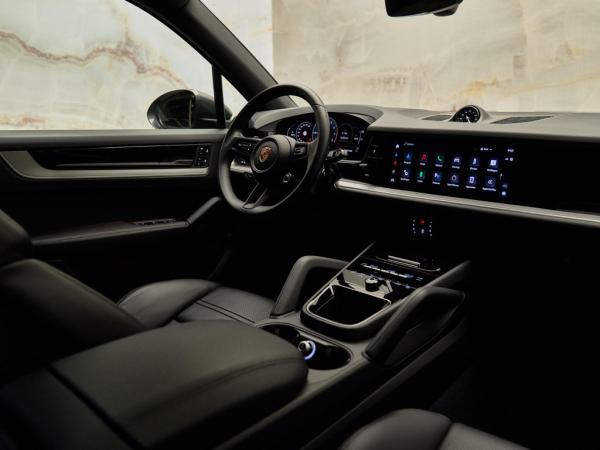 Porsche Cayenne 3.0 E-Hybrid | Porsche occasion Porsche Cayenne 3.0 E-Hybrid | Porsche occasion