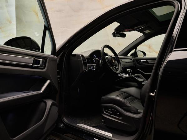 Porsche Cayenne 3.0 E-Hybrid Platinum Edition | Porsche occasion